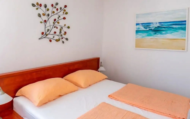 Apartment Luce 2 in Povljana