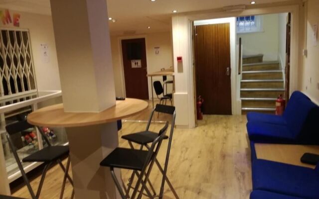 Amity Hostel
