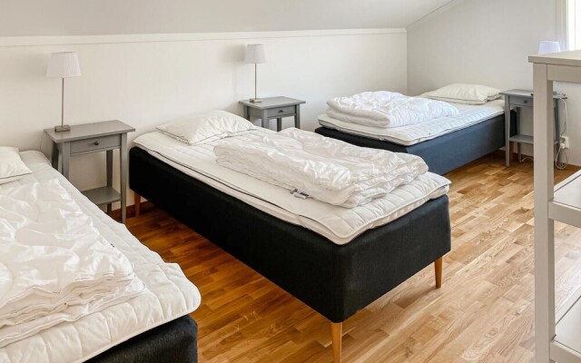 Amazing Apartment in Rönnäng With 2 Bedrooms and Wifi