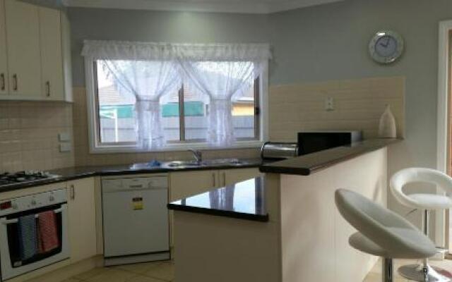 Numurkah Self Contained Apartments - The Saxton