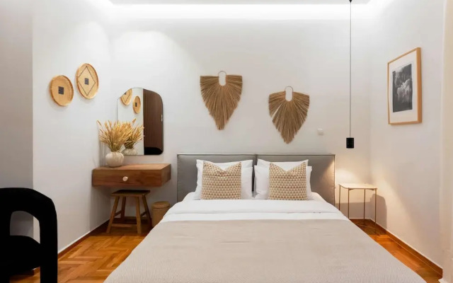 Phaedrus Living Kolonaki Maple Residence