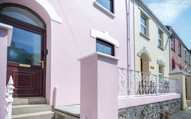Canol Y Bryn - 3 Bedroom Holiday Home - Tenby