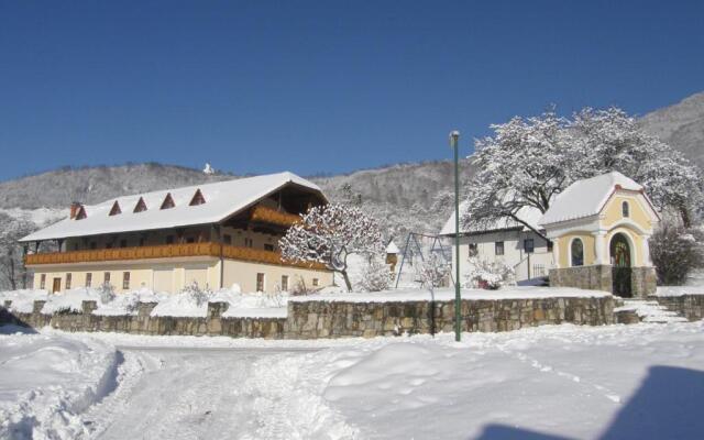 Guesthouse Močivnik