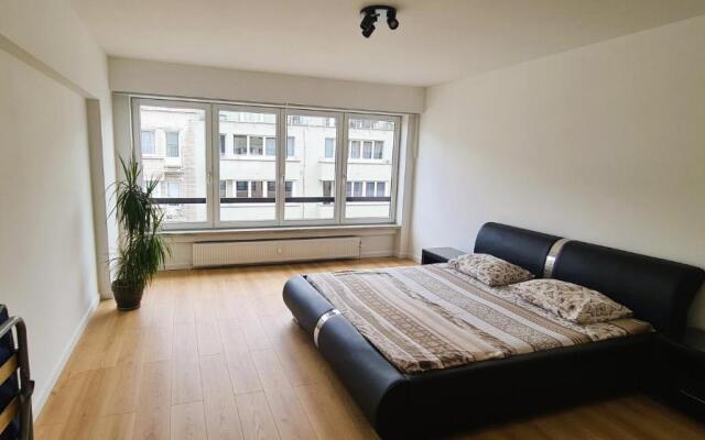 Modern appartement nabij Casino en Zee