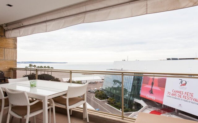 Luxury Apartment on the Croisette of Cannes Beach