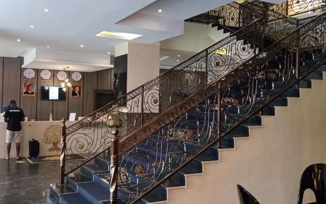 Oak Havens  Hotel