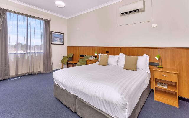 Metro Hotel Perth City