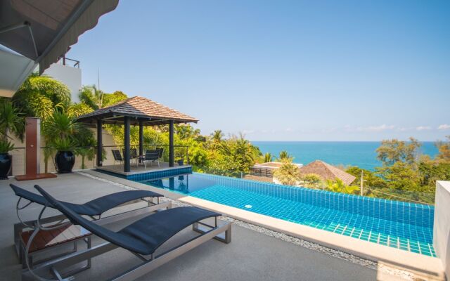 Beautiful 3-Bedroom Villa at Surin Beach