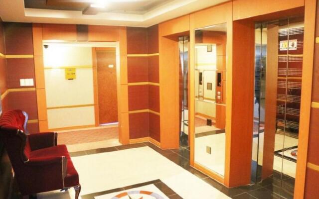 Prime Tourist Hotel