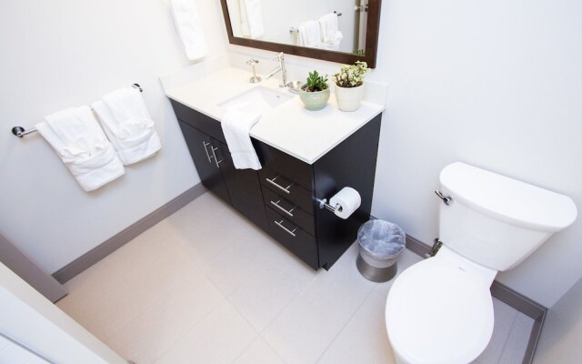 Cook City Suites - 1338 Chestnut Street