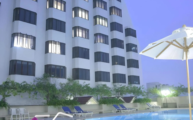 Omni Tower Sukhumvit Nana by Compass Hospitality