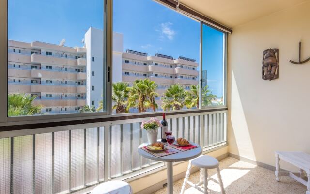 530 Big Studio with Terrace