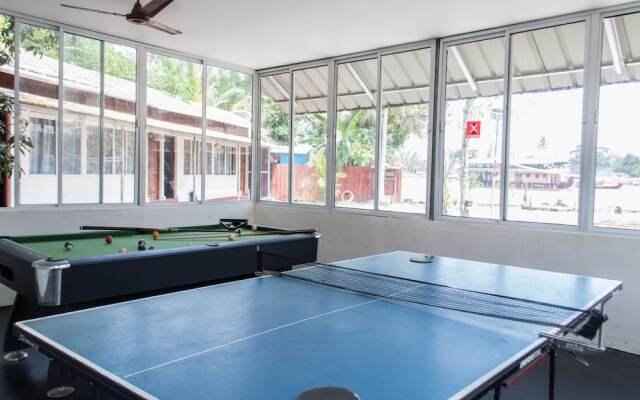 OYO 5237 Island Lake Resort