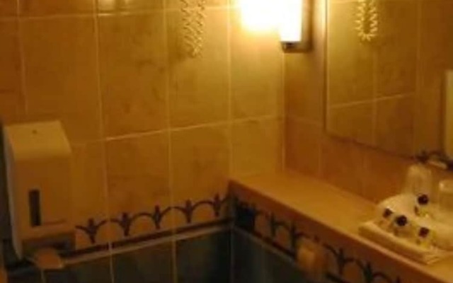 Hôtel Grill Le Coudray-Montceaux