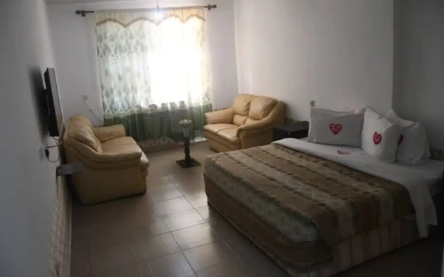 Odo So Royal Hotel