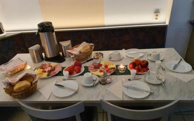 Numero1-Pension und Cafe