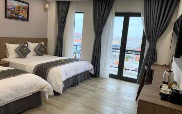 Royal Palms Hotel