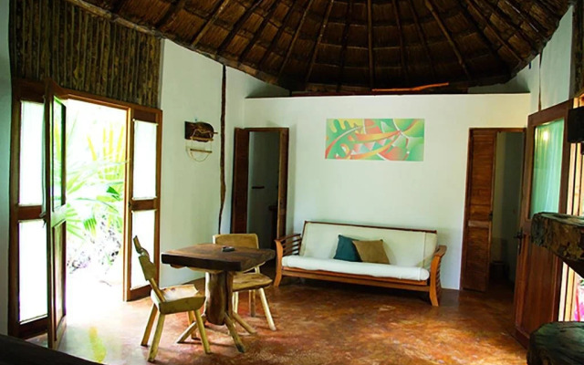 Jolie Jungle Eco Hotel