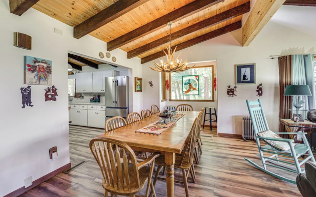 Monte Verde Lake Access & Views: Spacious Retreat!