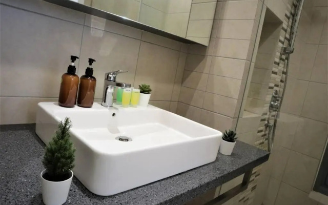 MyCrib45*The Robertson KL-B.Bintang