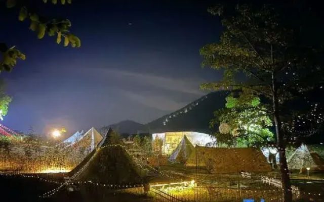 Sky Paddy Field Camp
