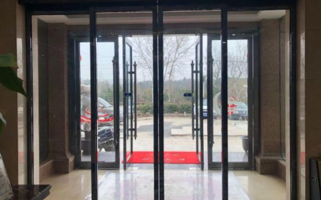 Huayuan Business Hotel