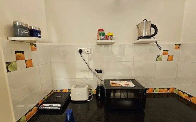 Casa De Abhishek - Breezy 2 BHK