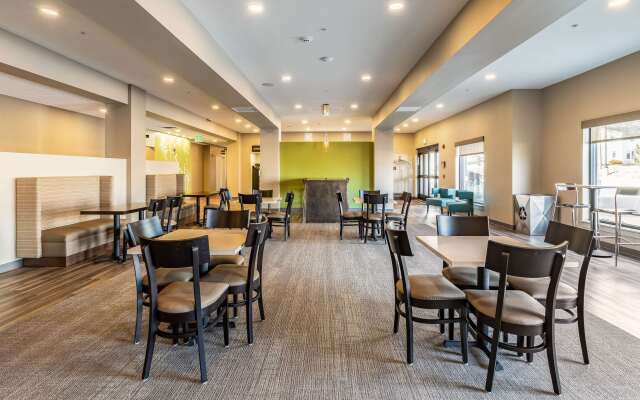 Sleep Inn & Suites Mt. Hope near Auction & Event Center