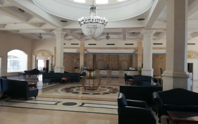 Brayka Bay Resort