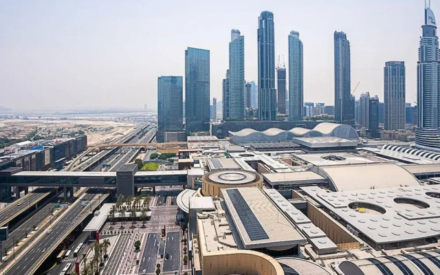 Lux 1BR Apt in Dubai Mall Residences