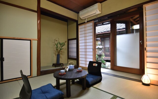 Rakusuian