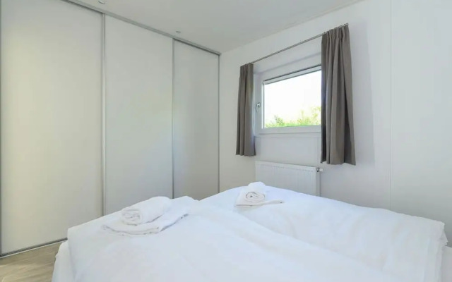 Brand New Chalet Near the Oosterschelde