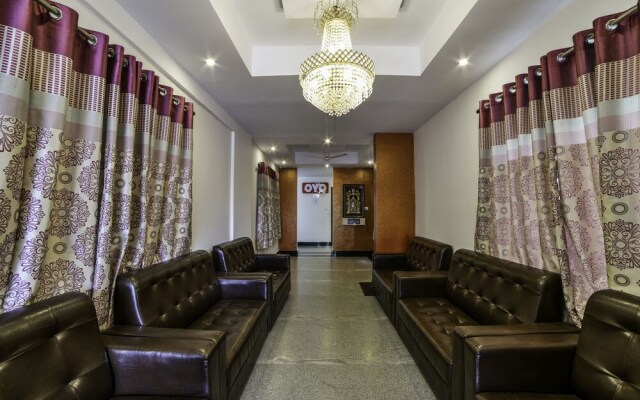 OYO 14184 Hotel Green Stone