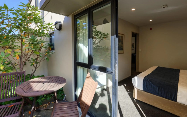 Garden Court Suites And Apartments