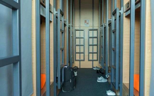 Capsule Hotel GettSleep Sheremetyevo