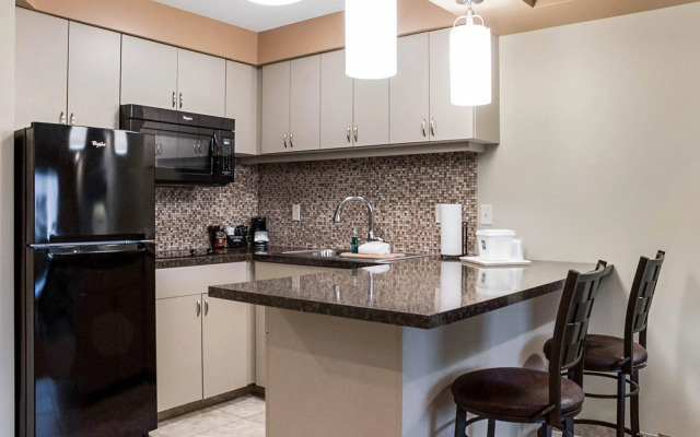 Baymont by Wyndham Jamestown Conference Center & Water Park