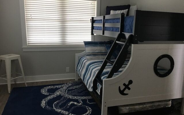 Almost Heaven 4 Bedroom Home by RedAwning