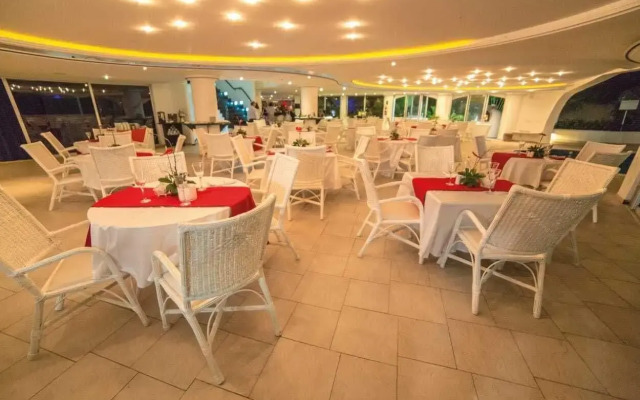 Maria Farinha Praia Hotel
