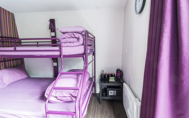 Safestay London Kensington Holland Park