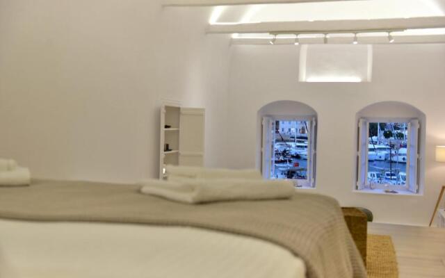 Hydra Hospitality Port Apartment