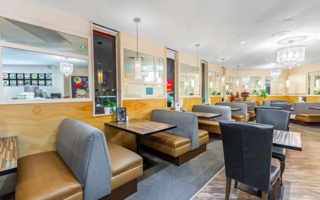 Ramada Coquitlam