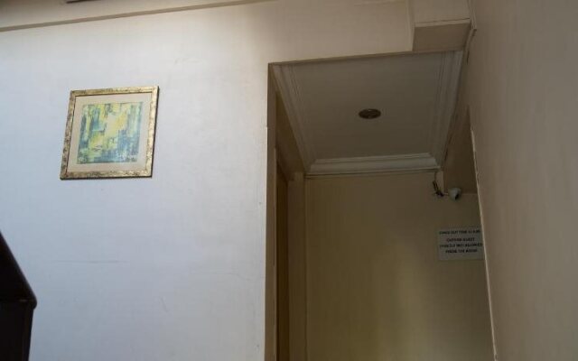 Iris Hotel