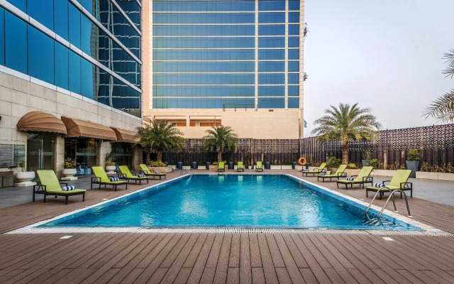 Golden Tulip Suites Gurgaon