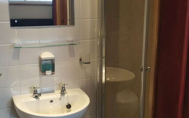 Thorne Central Guest House