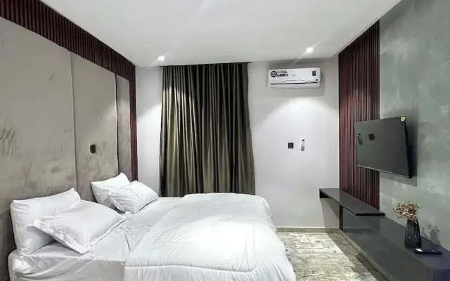 Mavis Suites