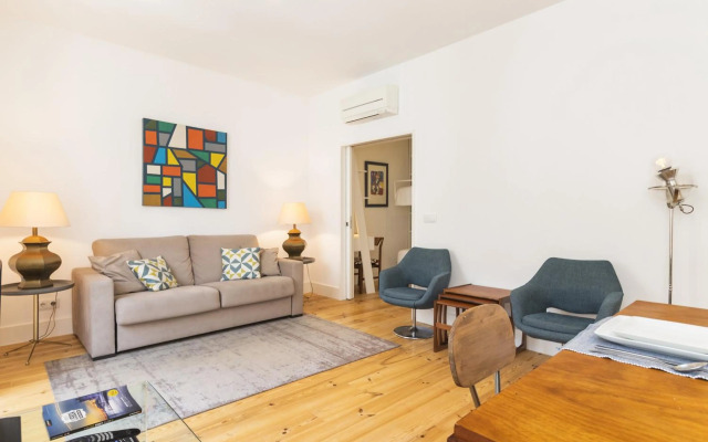 Bica 2 Bed Aircon UltraFast Net Fully Equipped