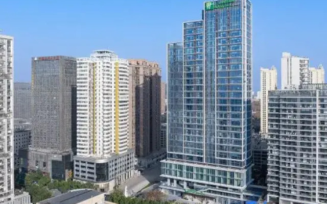Holiday Inn Express Wuhan East Lake