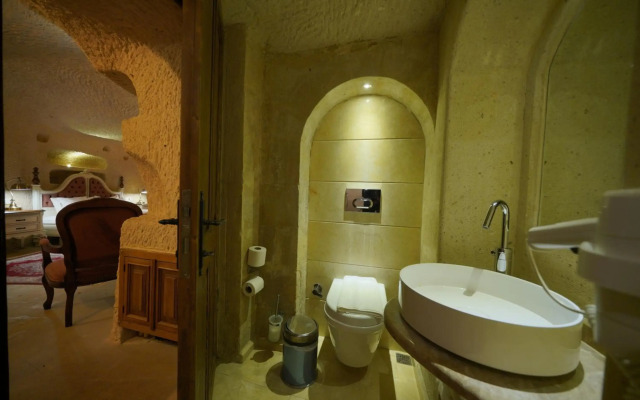 Maya Cave Hotel
