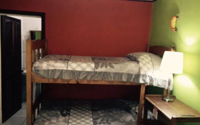 Hotel Sloth Backpackers