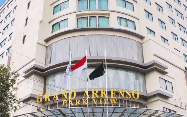 Grand Arkenso Parkview Hotel